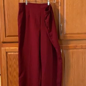 Gently used Alfred Dunner  women’s pants size 18